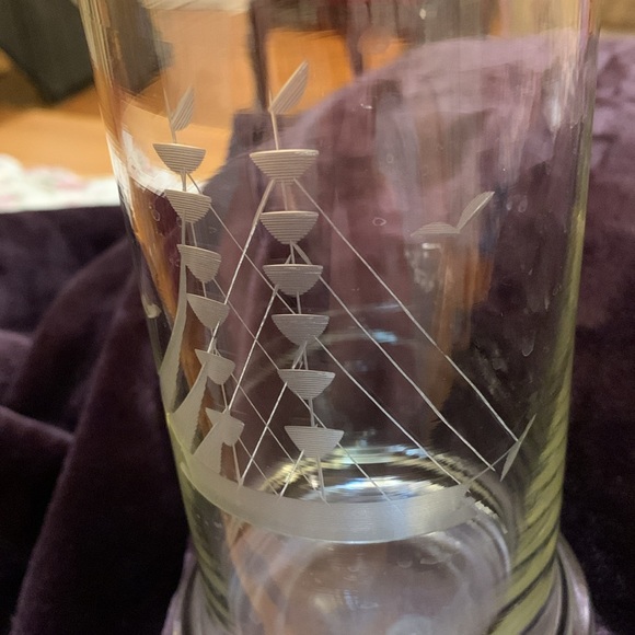 Vintage Clear Glass Pitcher with etched Ship boat pattern, EUC - Picture 3 of 10